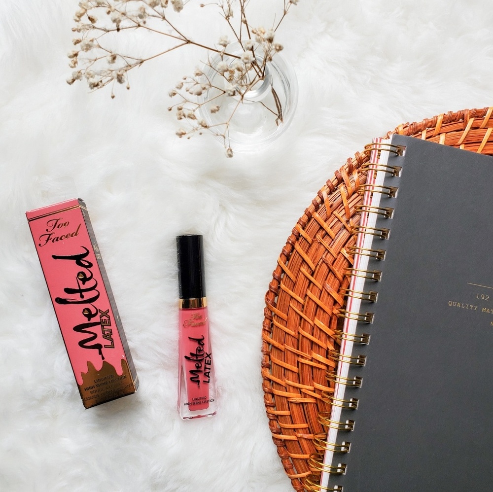 TOO FACED || Melted Latex Lipstick LOVE U MEAN IT